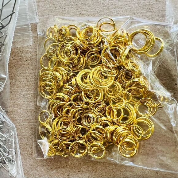 Over 10 bundles of Jewelry Making Supplies - Picture 3 of 13